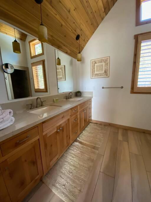 Familyfuncabin Tahoma Bagian luar foto